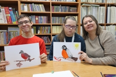 Читатели с нарушениями здоровья рисуют символы зимы
