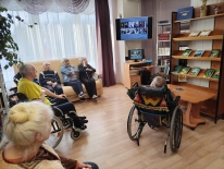 Литературный час «Вдохновленные Крымом» в Мурманском доме-интернате для престарелых и инвалидов