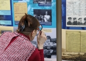 Читатели Областной библиотеки для слепых познакомились с выставкой Государственного архива Мурманской области к 85-летию создания региона